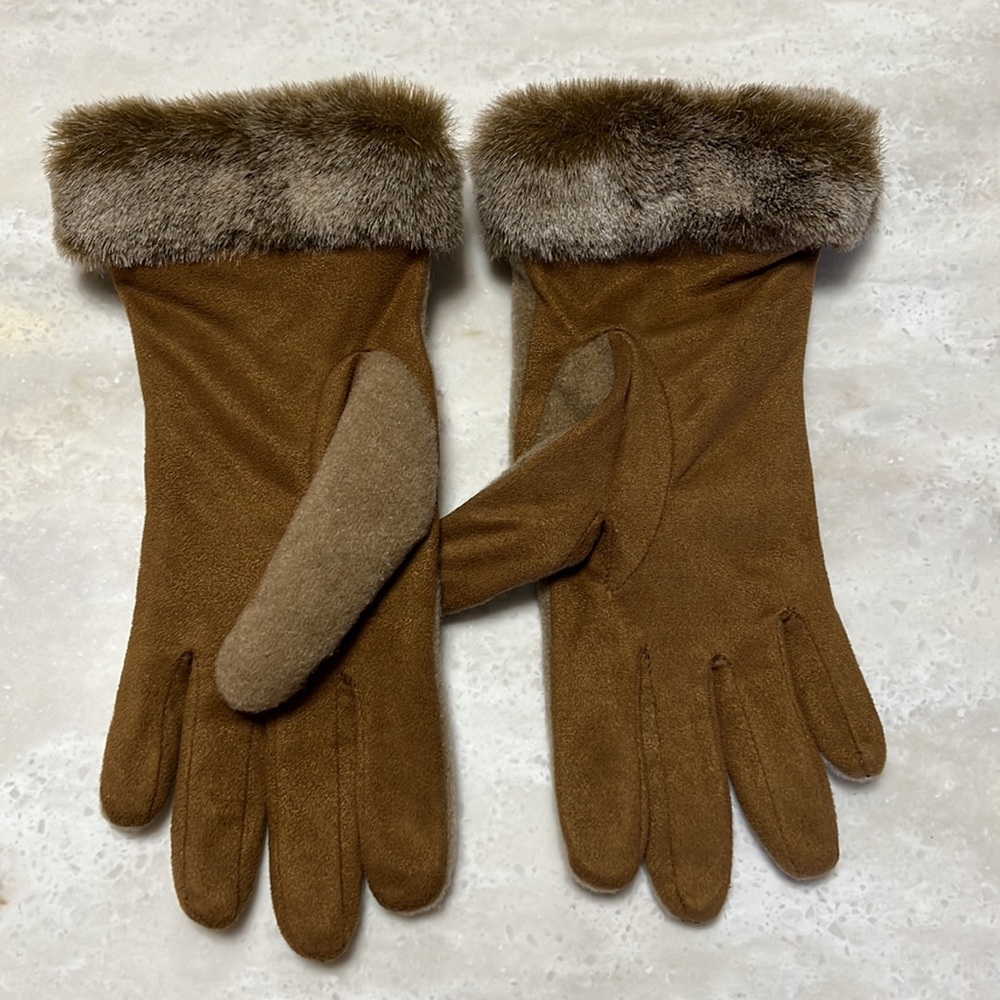NWOT Grandoe fur trimmed gloves - Picture 3 of 5